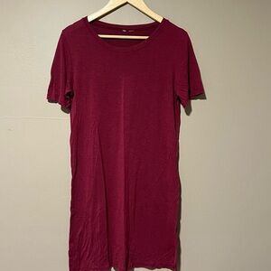 H&M Burgundy T-Shirt Dress
